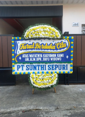 Papan Bunga Duka di Akeguraci