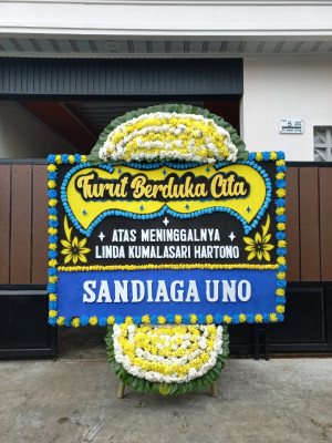 Papan Bunga Duka di Akeguraci